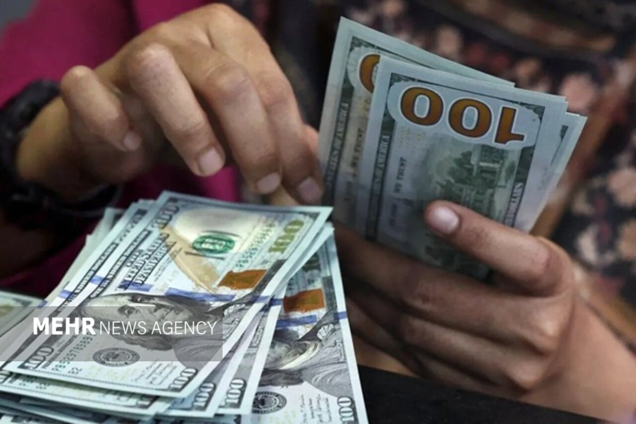 The Central Bank entered the market with a 2 billion dollar supply and a higher services-FX quota.