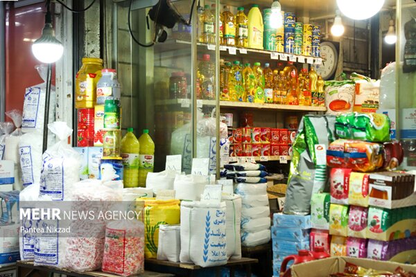 واردات و ترخیص کالاهای اساسی از گمرک، تصویر آرشیوی