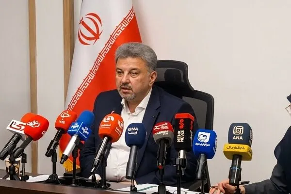 پنلهای خورشیدی پشتبامی در ایران، عکس آرشیوی