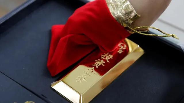 Archive image relating to the gold market.